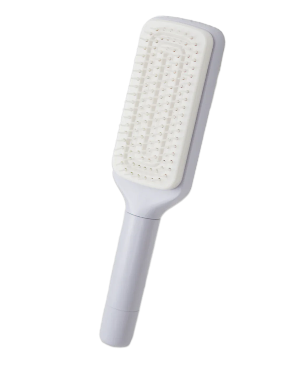 Magic Tangle-Free Brush